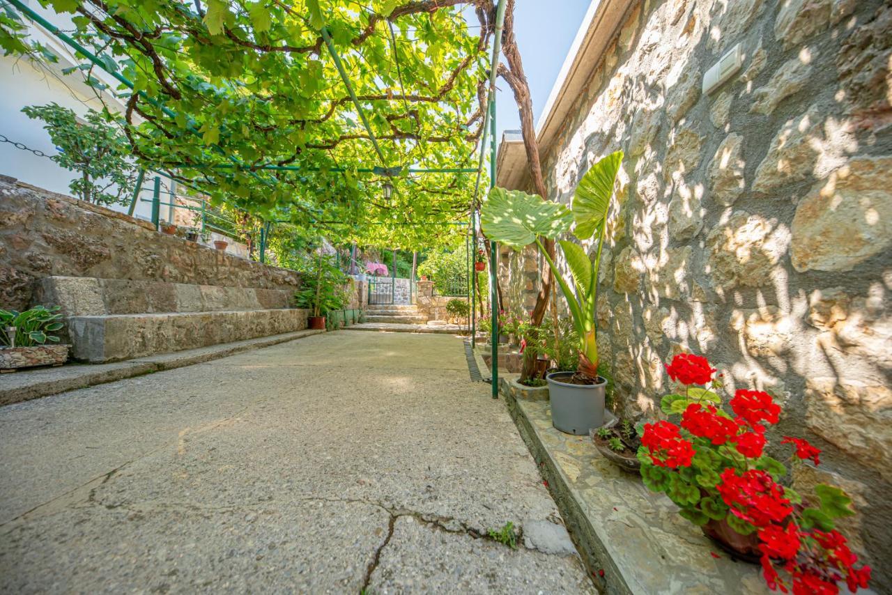 Ethno House Osobak Bed and Breakfast Virpazar Esterno foto